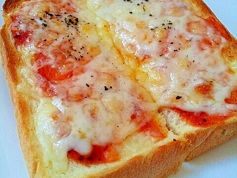 とろけるチーズとピザソースとバジルのトースト レシピ 作り方 By ラズベリっち 楽天レシピ とろけるチーズとピザソースとバジルのトースト レシピ 作り方 By ラズベリっち 楽天レシピ